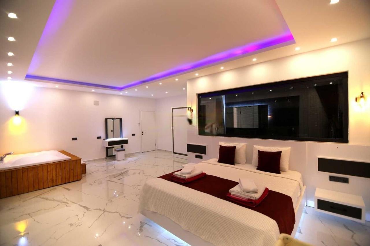 Villa Lycian-Kalkan 3 Bedroom-2 Jakuzzies-Sauna-Turkish Hamam-Huge Private Pool And Lovely Garden Каш Экстерьер фото